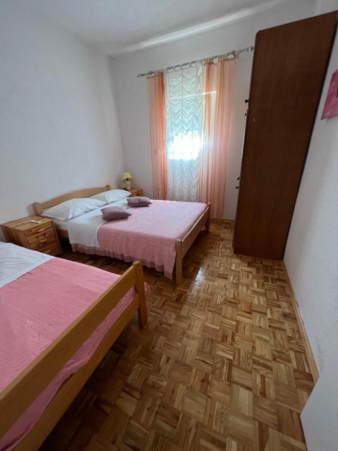 Apartment Vujcic Donji Okrug  Exterior photo